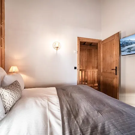 Olea - By Emerald Chamonix Mont Blanc