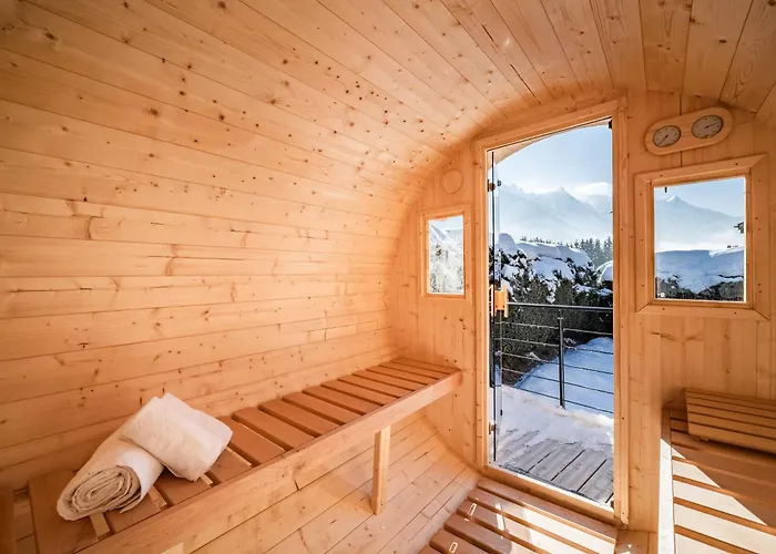 Olea - By Emerald Chalet