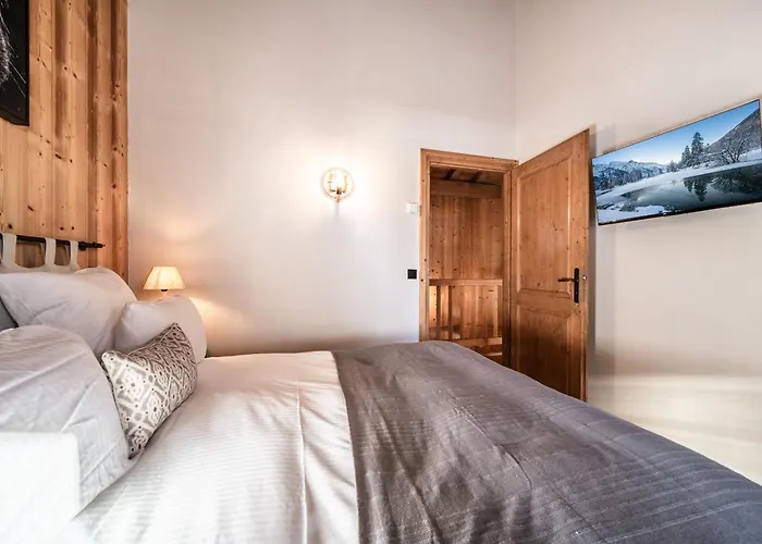 Olea - By Emerald Chamonix Mont Blanc